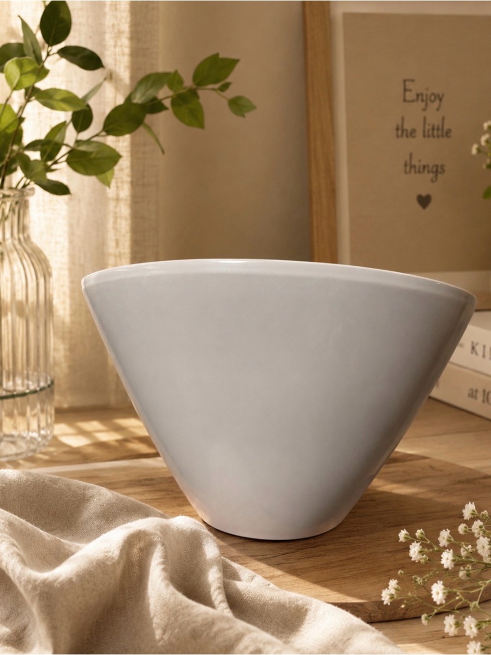 💐 Minimalist White Ceramic Planter 💐